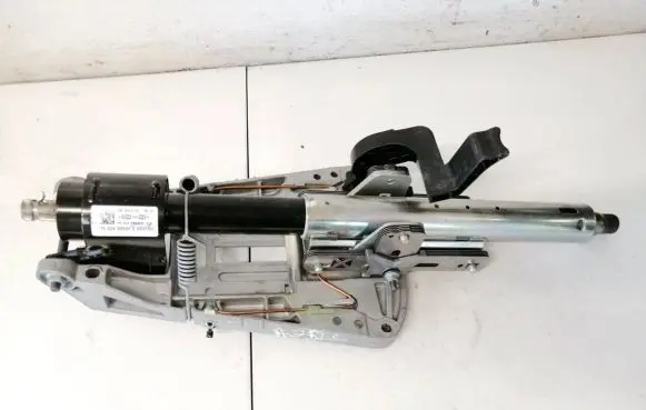 Mercedes-Benz C W204 Steering wheel axle a2044604516 pp204462206