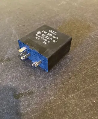Audi A4 S4 B6 8E 8H Other relay 4A0907440 05020500