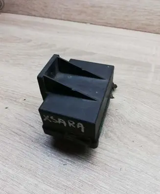 Citroen Xsara Glow plug pre-heat relay 73506802