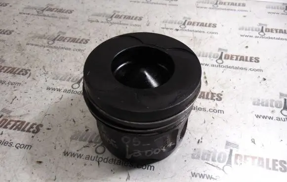 Mercedes-Benz E W211 Piston 
