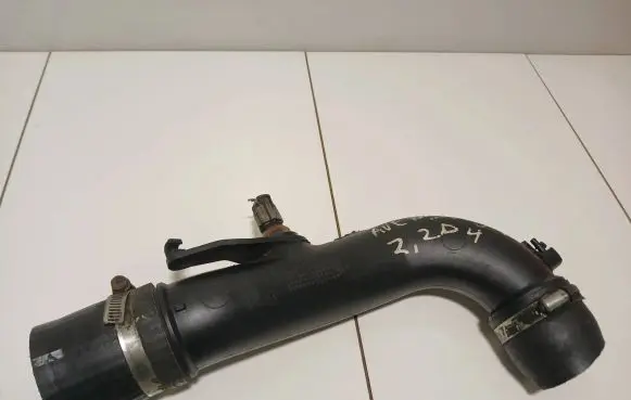 Toyota Avensis T250 Intercooler hose/pipe 173620R010