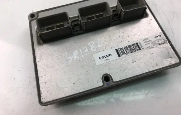 Volvo V50 Engine control unit/module ECU 30743371