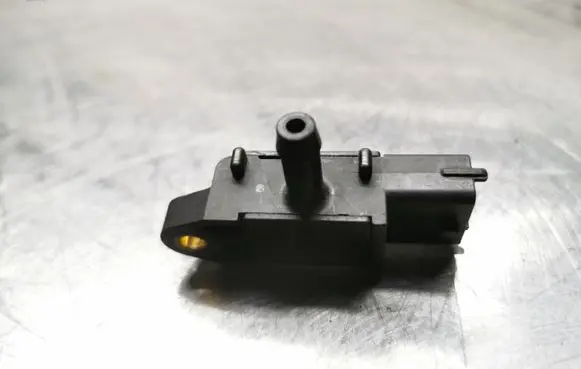 Opel Insignia A Exhaust gas pressure sensor 555661861618
