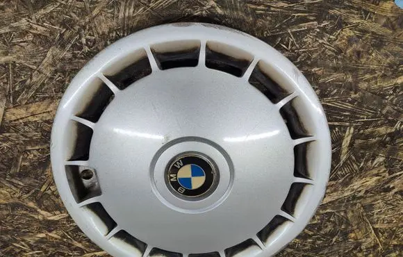 BMW 3 E90 E91 R15 wheel hub/cap/trim 1129843