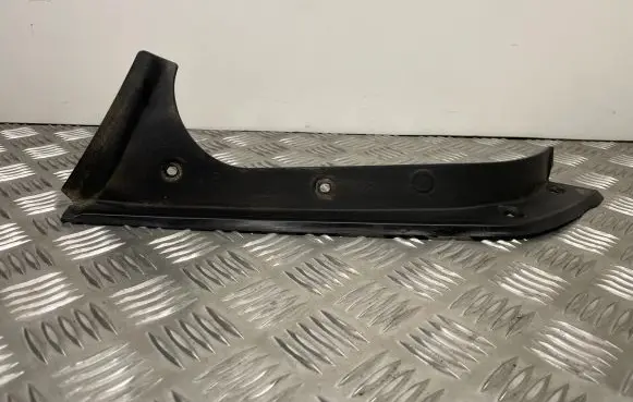 Mercedes-Benz E C207 W207 Rear/tail light trim molding A2076930133