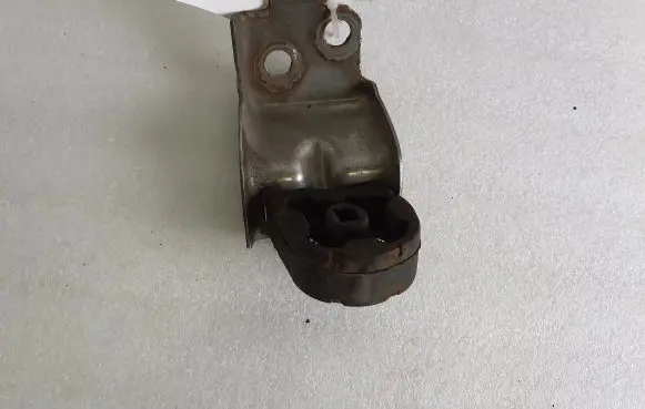 Muffler mount bracket/holder