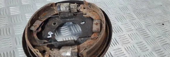 Suzuki SJ 410 Front brake disc dust cover plate 