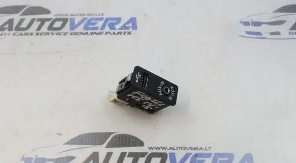 BMW X3 F25 AUX in-socket connector 9237653