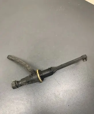 Renault Laguna II Clutch master cylinder 8200019601