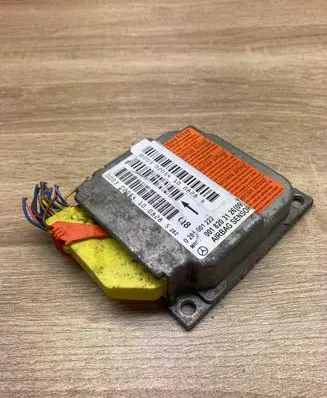 Mercedes-Benz A W168 Airbag control unit/module 0018203126 0285001222 WithPlug