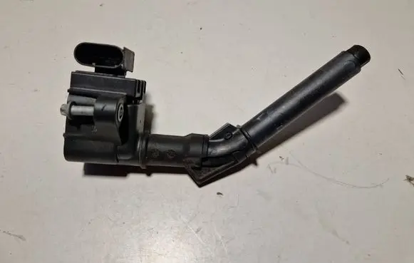 High voltage ignition coil