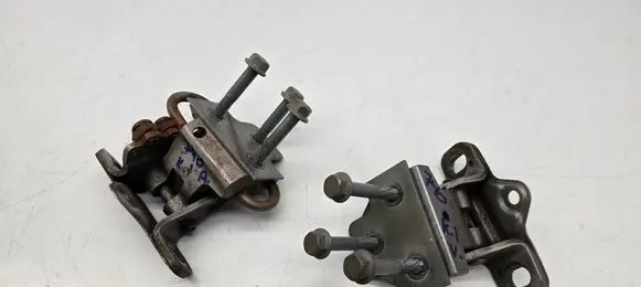 Volvo 740 Front door hinge set 