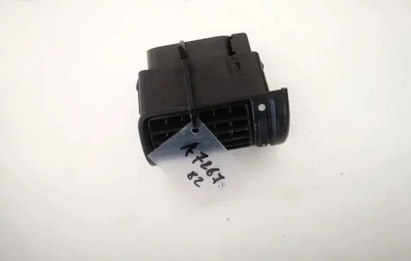 Audi A4 S4 B5 8D Dash center air vent grill 8d1820901