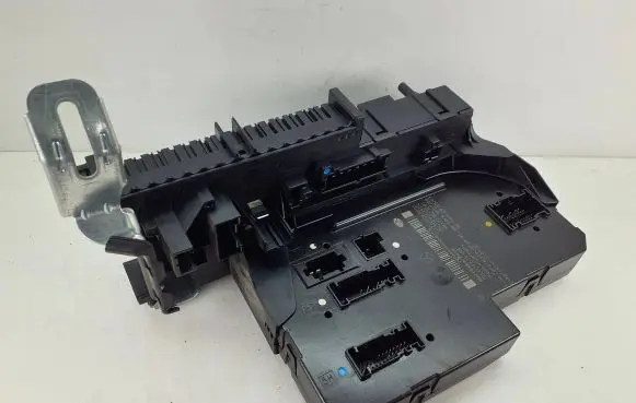 Mercedes-Benz E W212 SAM control unit 2129060005 5DK00962088 2129012304