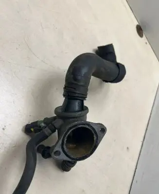 Thermostat/thermostat housing