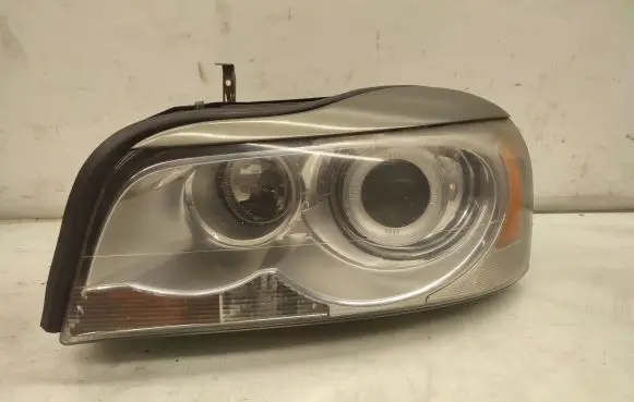 Volvo XC90 Headlight/headlamp 31217047