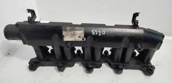 Ford Mondeo Mk III Intake manifold N8U4A