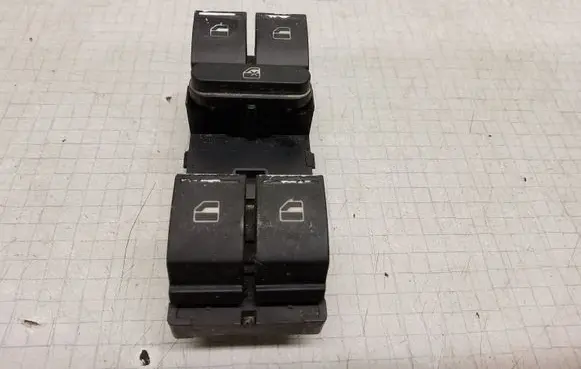 Volkswagen PASSAT B6 Electric window control switch 1K4959857