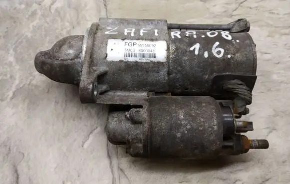 Opel Zafira B Starter motor 55556092 5N038000048