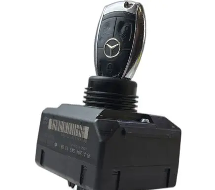 Mercedes-Benz C W204 Ignition lock A2045451308 33003209