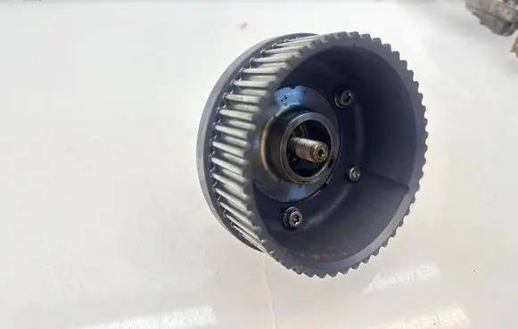Subaru Forester SG Camshaft pulley/ VANOS 13320AA001