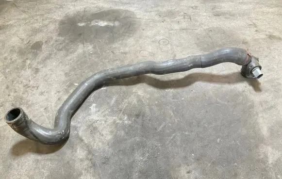 Volkswagen Touran I Engine coolant pipe/hose 1K0131086AN XRB12086