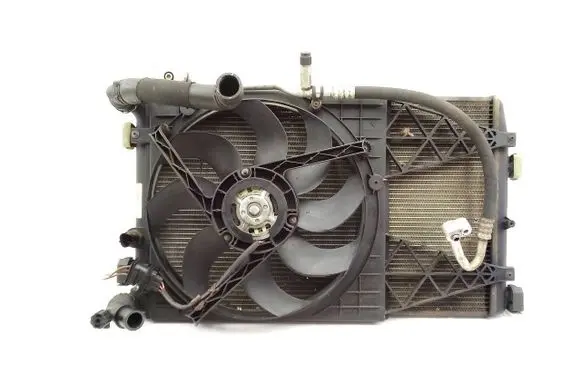 Seat Ibiza III (6L) Radiator set 6Q0121253R 6Q0820411K