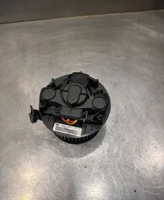 Nissan Note (E11) Heater fan/blower F667217D