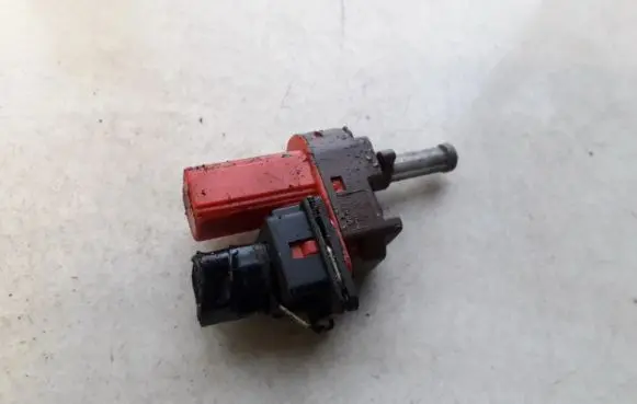 Ford Mondeo Mk III Brake pedal sensor switch 95bb7c534ac 95bb-7c534-ac