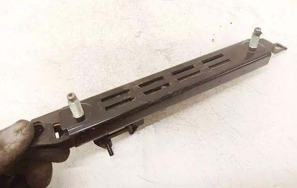 Opel Astra G Seat belt adjustment rail 2020496