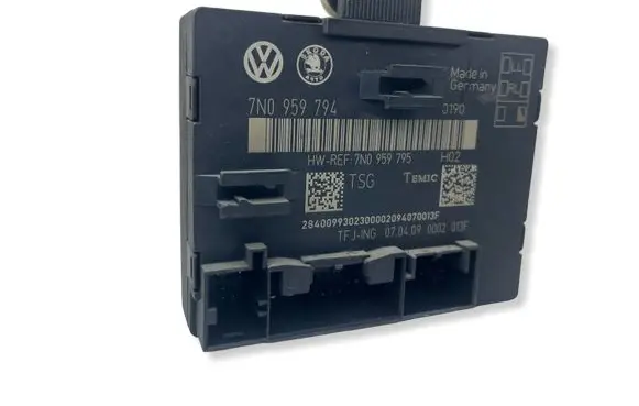 Skoda Superb B6 (3T) Door control unit/module 7N0959794 7N0959795