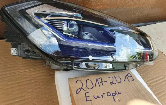 Volkswagen Golf VII Headlight/headlamp 5G1941078B