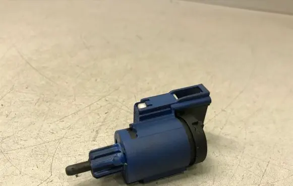 Volkswagen Golf IV Brake pedal sensor switch 1J0927189F