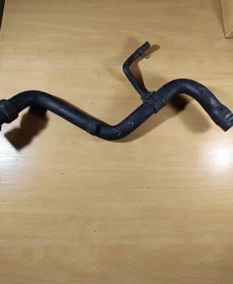 Audi A4 S4 B5 8D Engine coolant pipe/hose 4B0121101E