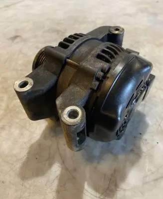 Toyota Corolla Verso AR10 Generator/alternator 020683H06