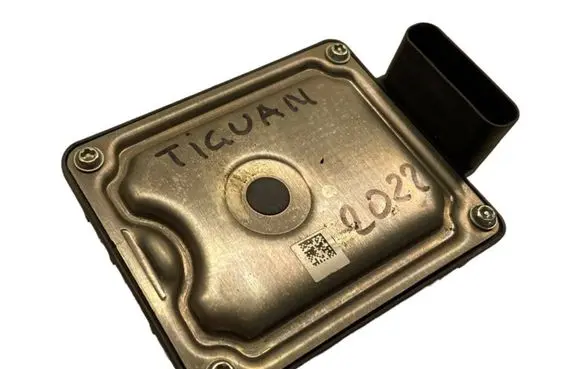 Volkswagen Tiguan Distronic sensor radar 2Q0907561J