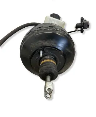 BMW 1 E81 E87 Brake booster 6775929 252228173047