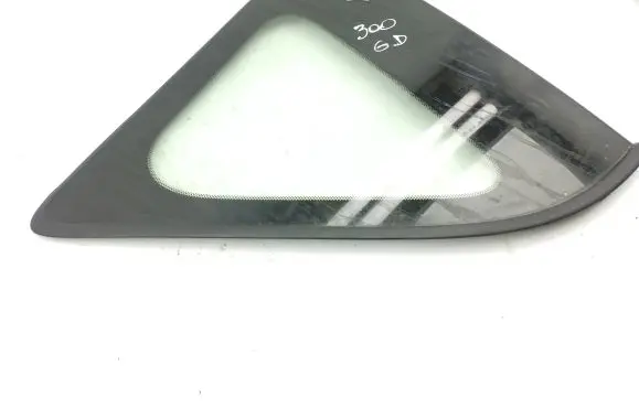 Toyota RAV 4 (XA30) Rear side window