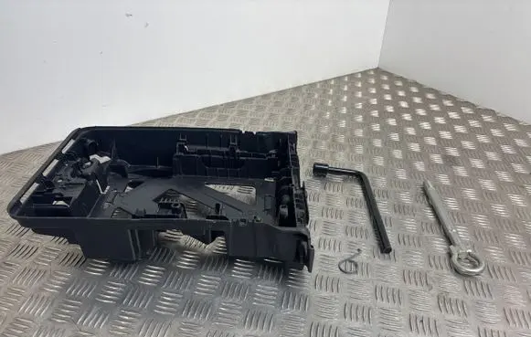 Peugeot Expert Tool set 9811866680