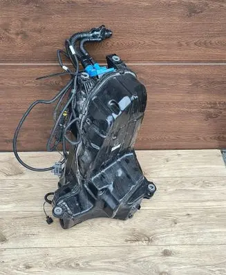 Audi Q7 4M AdBlue liquid reservoir 4M0131878BF 4077012BC 162260049