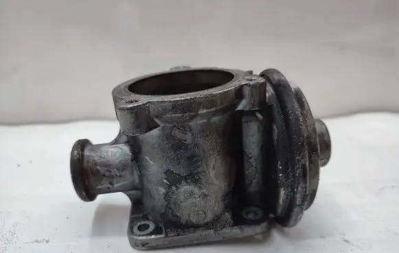 BMW X5 E70 Throttle body valve 