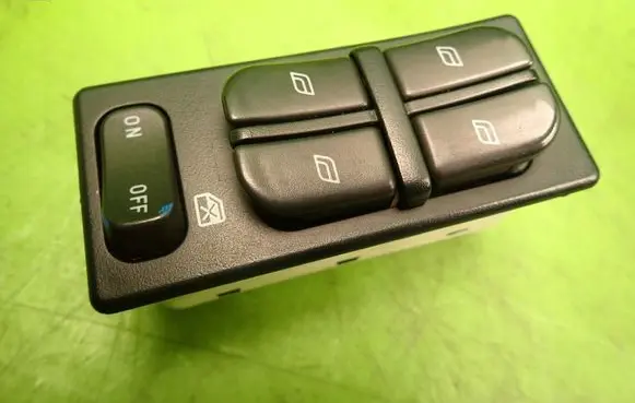 Saab 9-5 Quarter vent window switch 5547914