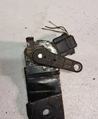 Mercedes-Benz C W205 Air suspension front height level sensor A0015466435 6435