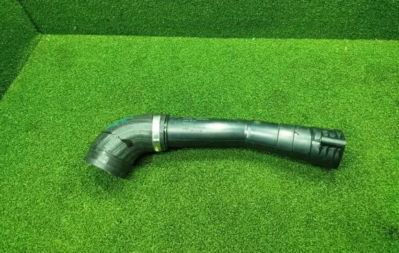 Volkswagen Crafter Intercooler hose/pipe 04L145762BK 04L145822