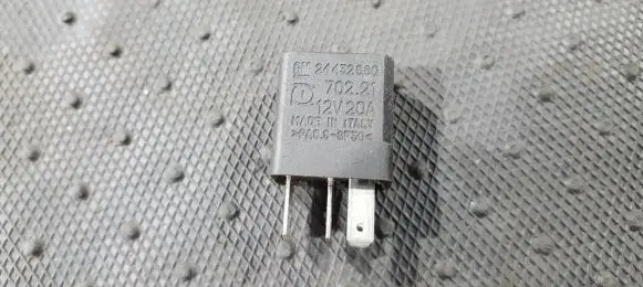 Opel Zafira A Other relay 24432680