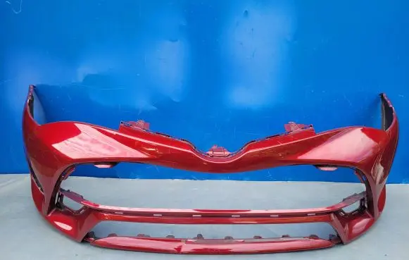 Toyota Avensis T270 Front bumper 5211905230