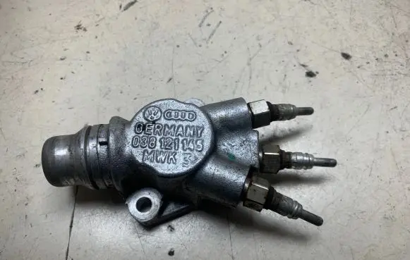 Volkswagen PASSAT B5.5 Electric engine pre-heating system (optional) 038121145