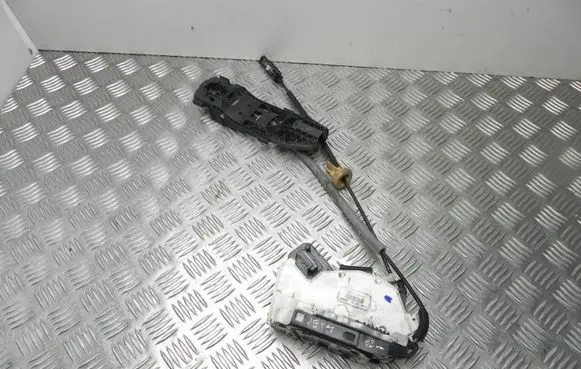 Volkswagen Jetta IV Loading door exterior handle 5K1837016C T1788