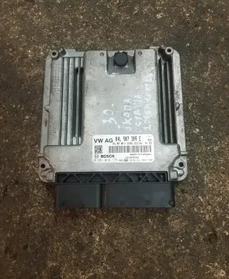 Skoda Octavia Mk3 (5E) Engine control unit/module 04L907309E 0281019175