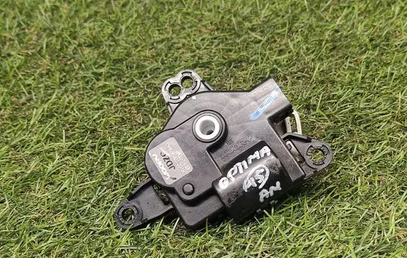 KIA Optima Air flap motor/actuator D267AP9BA02